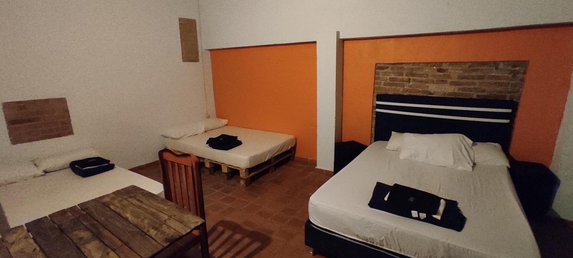 Mediterraneo Youth Hostel Asuncion Exterior photo